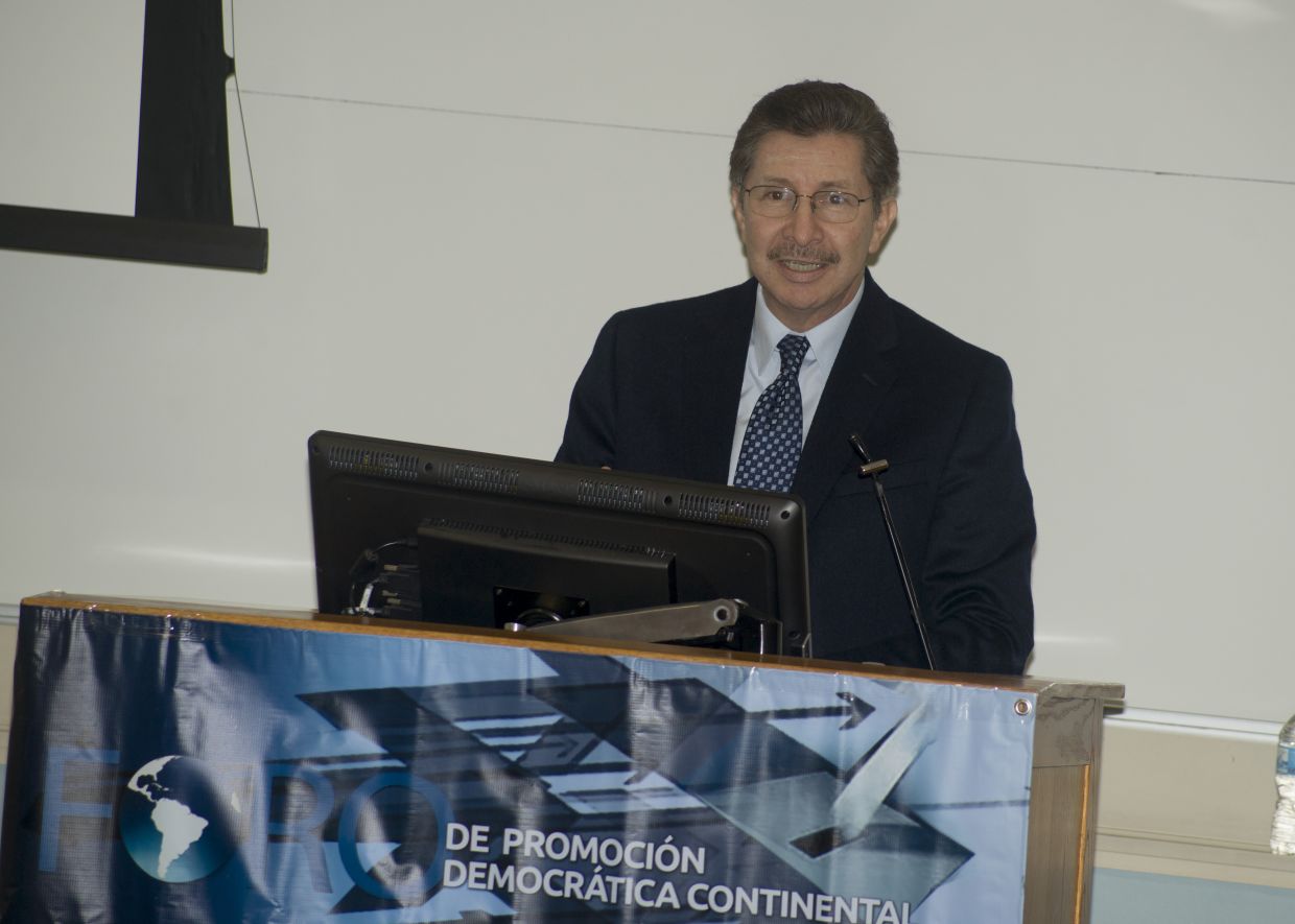 Carlos Sánchez Berzaín