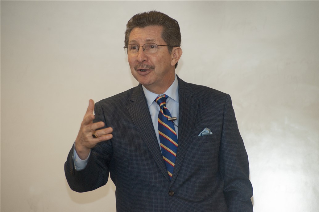 Carlos Sánchez Berzaín